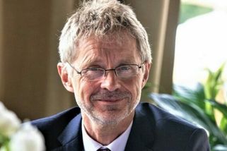 Vystrčil vrací úder Babišovi: Zveřejnil SMS zprávu k letu armádním speciálem, premiér mu nebral telefon